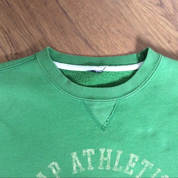 Gap Sweatshirt - Picture 2 of 3